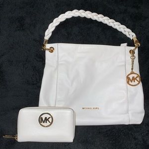 Michael Kors: White leather purse/wallet set